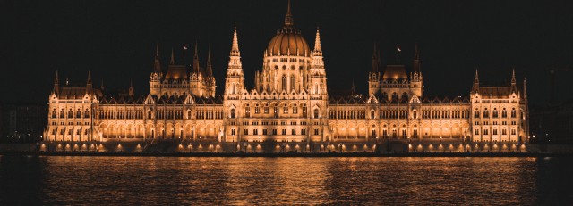 yanny-mishchuk-2LlRyW0EHr0-unsplash.jpg