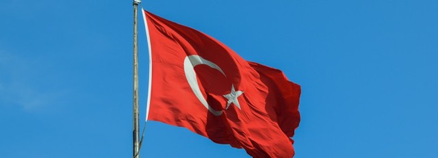Turkse vlag photo-1555223302-e369e66cf4e4.jpg