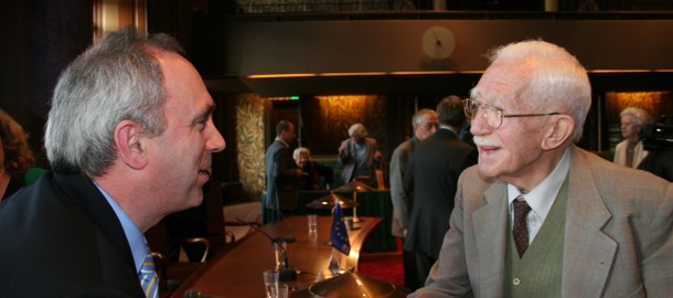 20090319 lijsttrekkersdebat EP met Peter v Dalen in EK voor AIACE